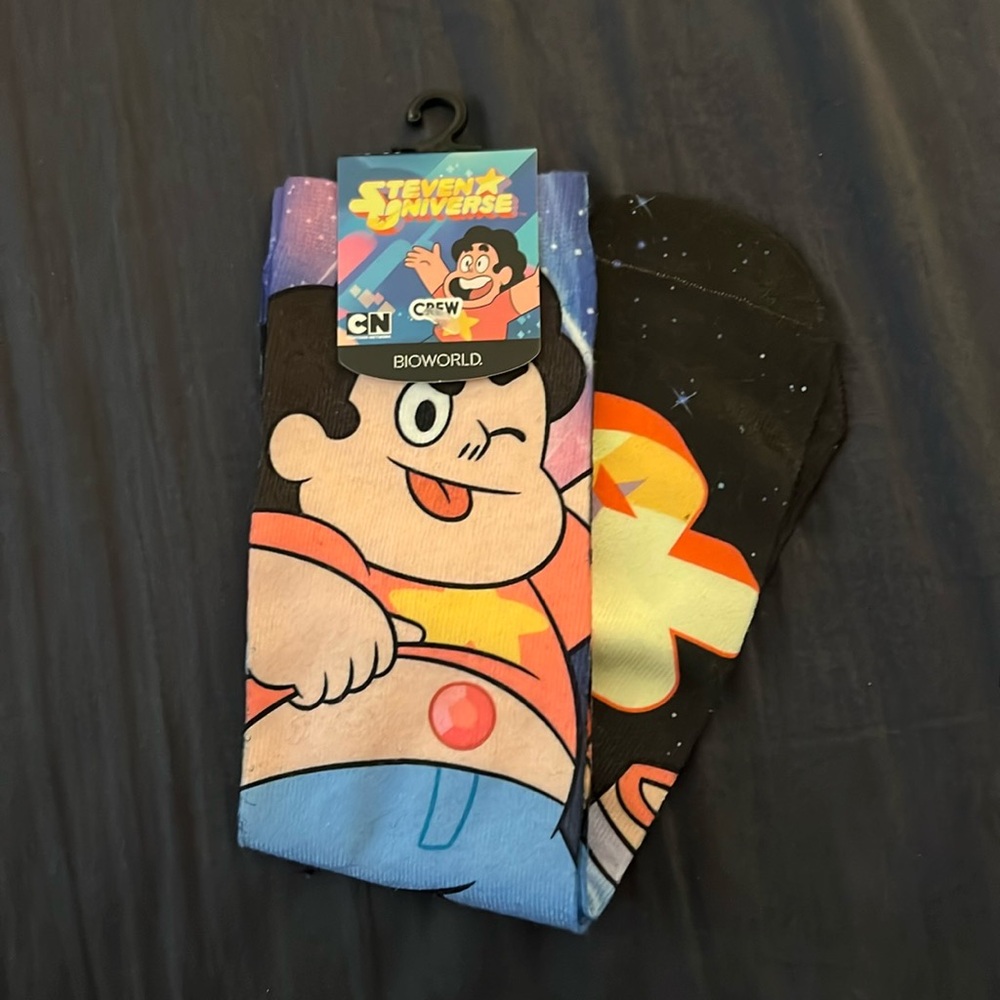 Steven Universe, Bioworld, Crew Socks, Size 9-11, NWT